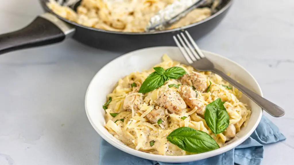 The Best Chicken Alfredo Angel Hair Pasta Recipe In 5 Steps